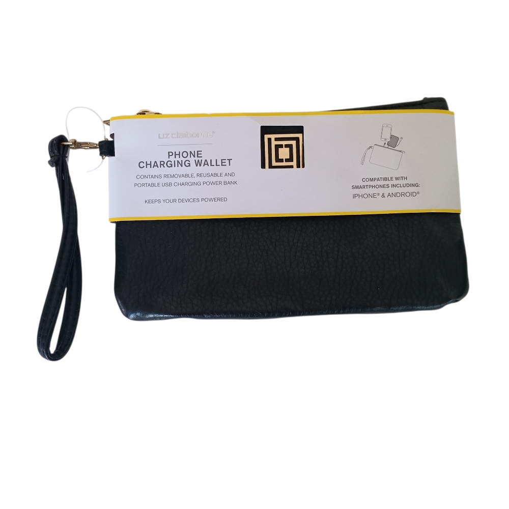 Liz Claiborne Phone Charging Wallet Black‎ Pebble Wristlet NWT